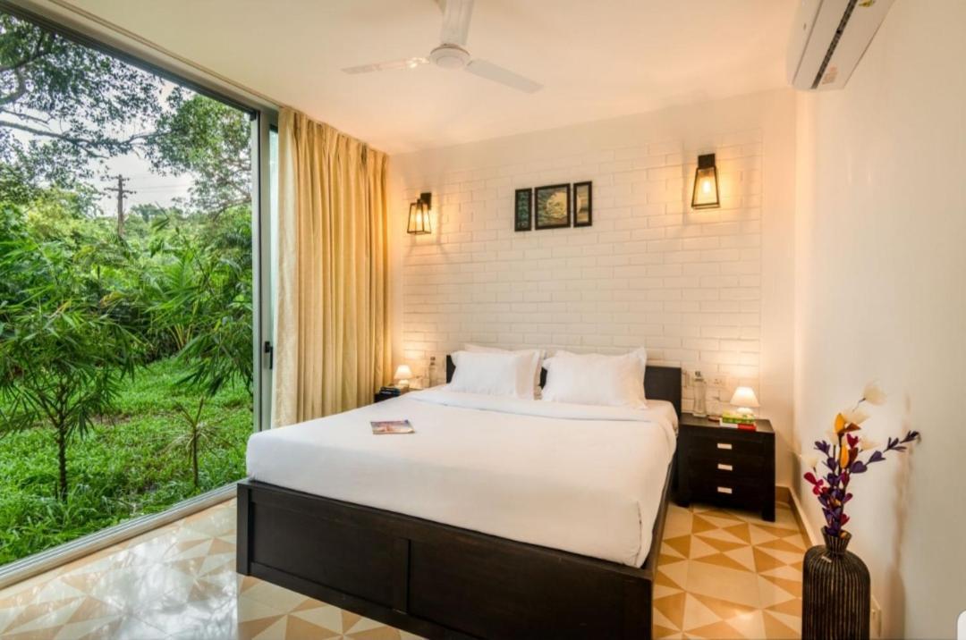 2bhk Along With Private Garden Near Candolim * Verem
